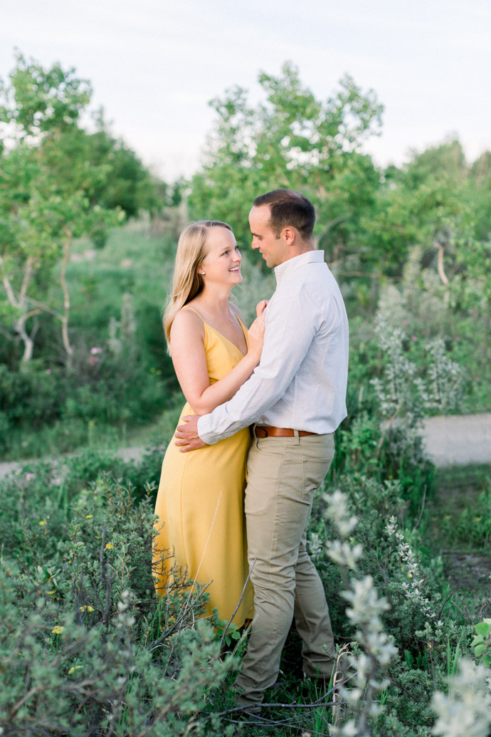 summer engagement session in calgary