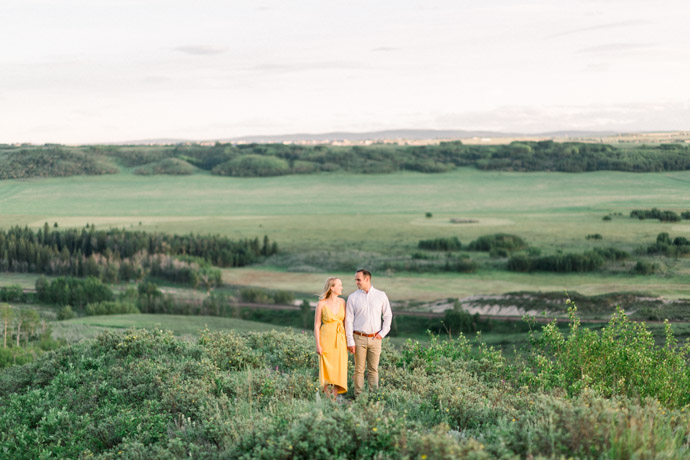 summer engagement session in calgary