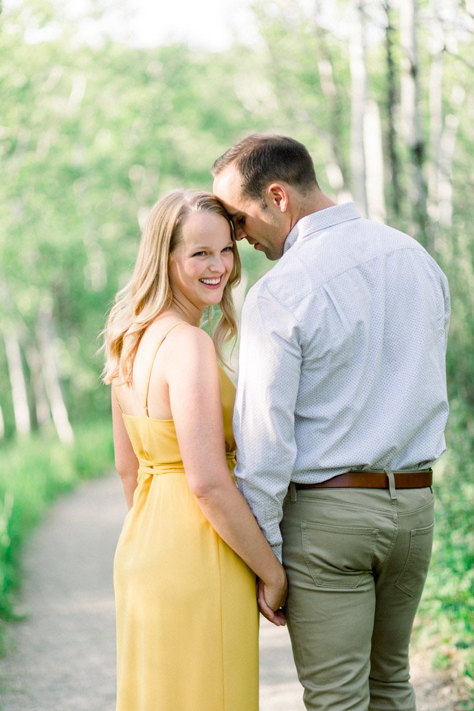 summer engagement session in calgary