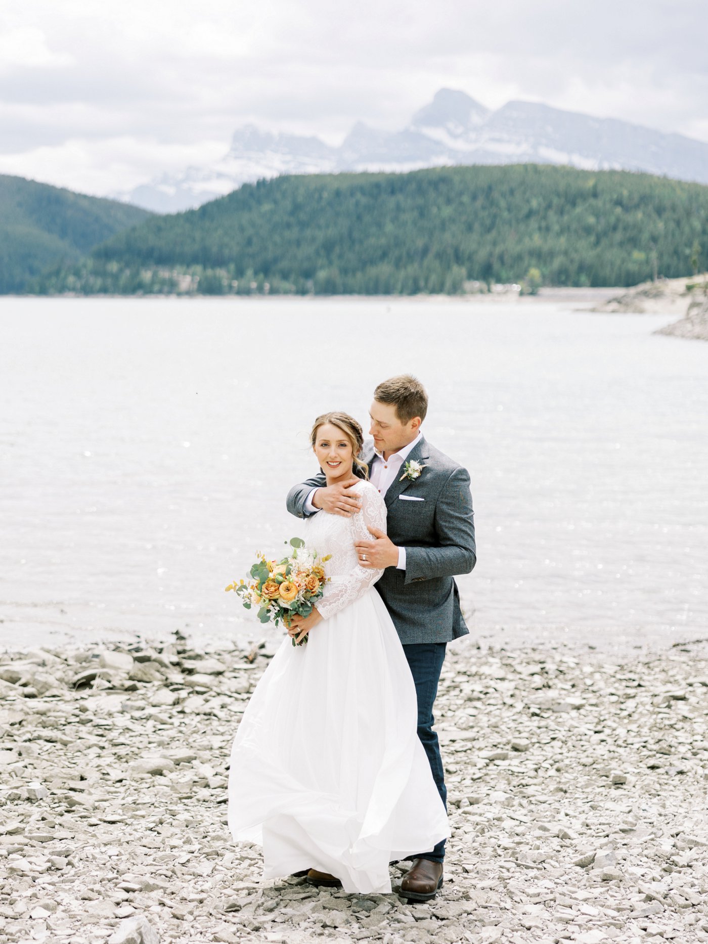 Banff elopement at Lake Minnewanka