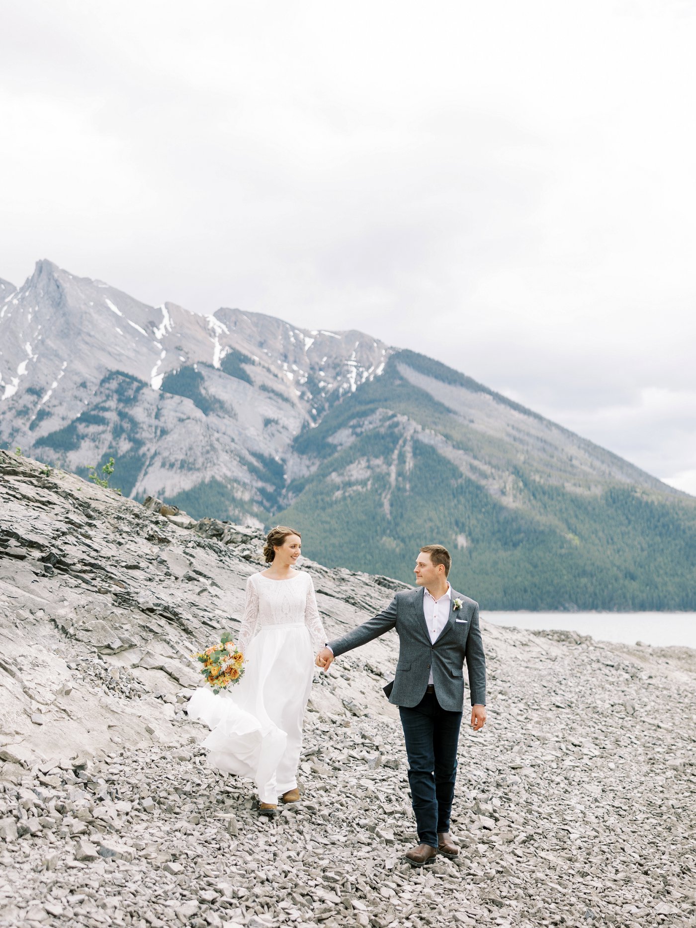 Banff elopement at Lake Minnewanka