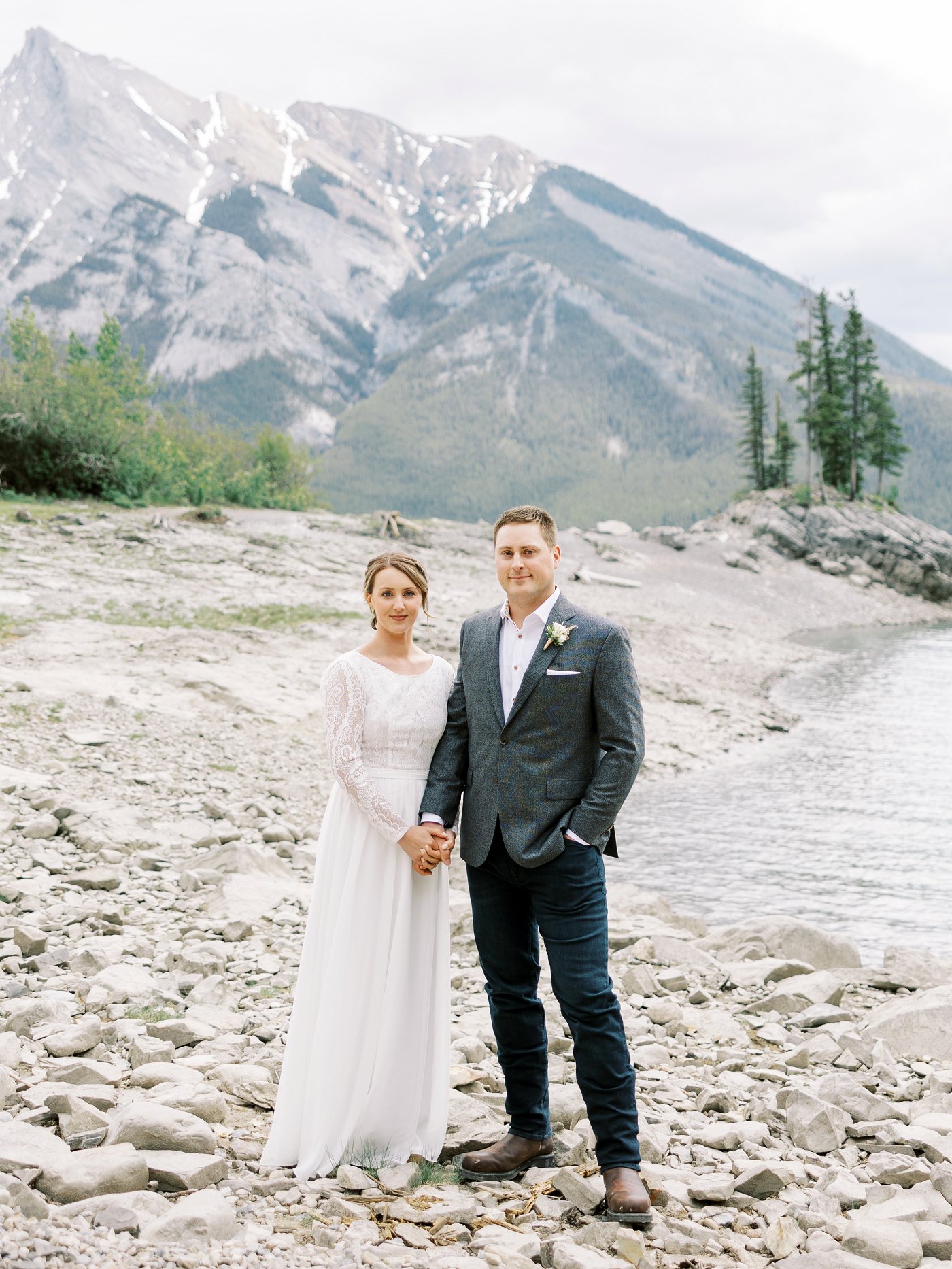 Banff elopement at Lake Minnewanka