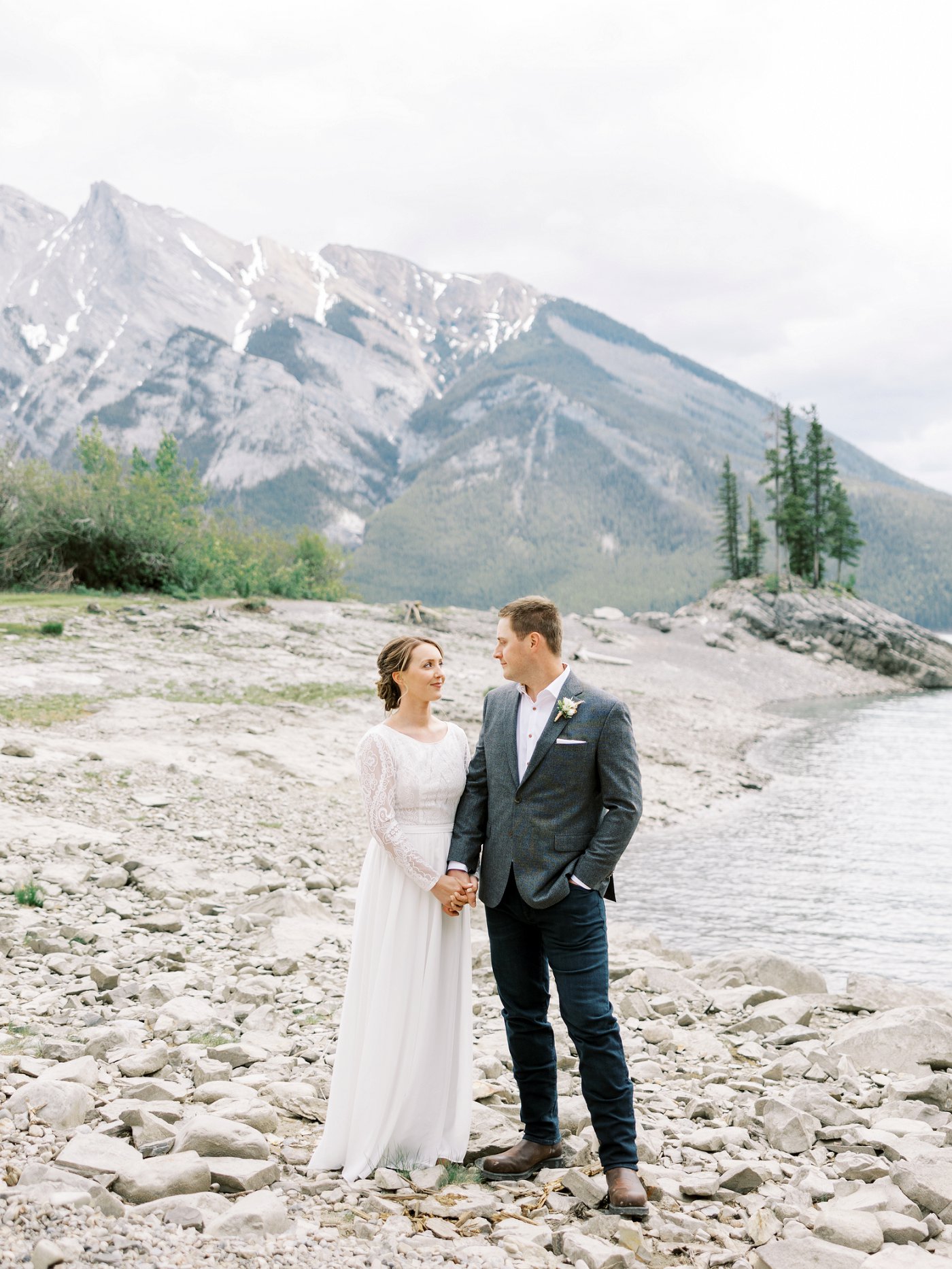 Banff elopement at Lake Minnewanka