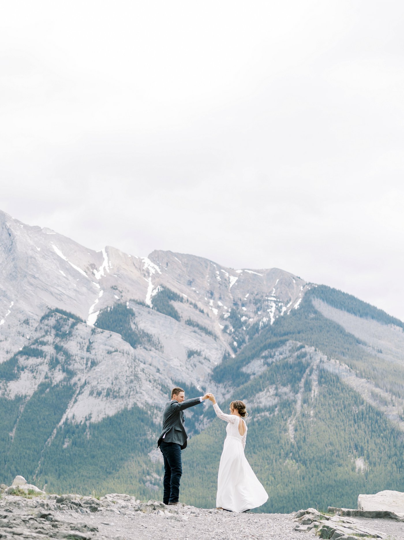 Banff elopement at Lake Minnewanka