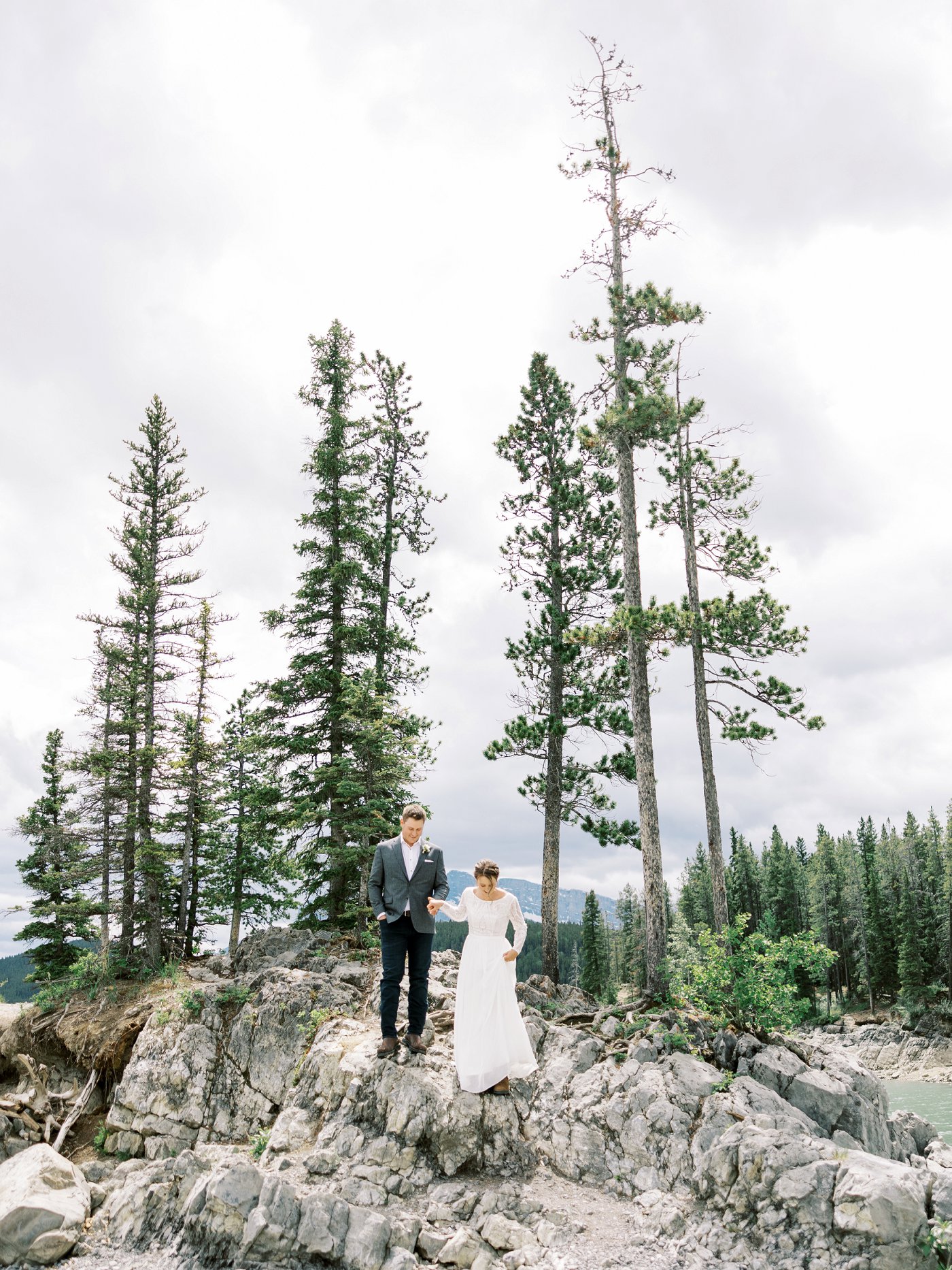 lake minnewanka elopement