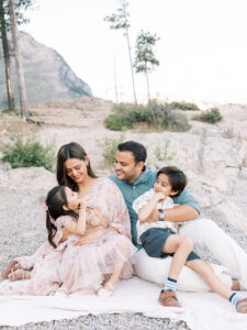 A Summer Family Session at Lake Minnewanka